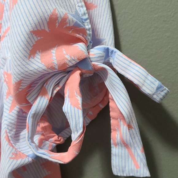 Crown & Ivy top - Picture 2 of 4